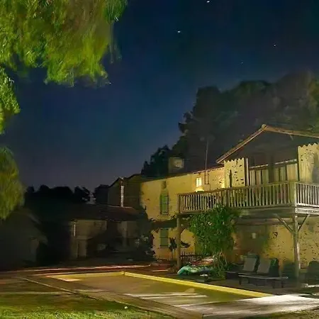 Σπίτι διακοπών Ancien Moulin Dans Un Cadre Idyllique La Boissiere-en-Gatine